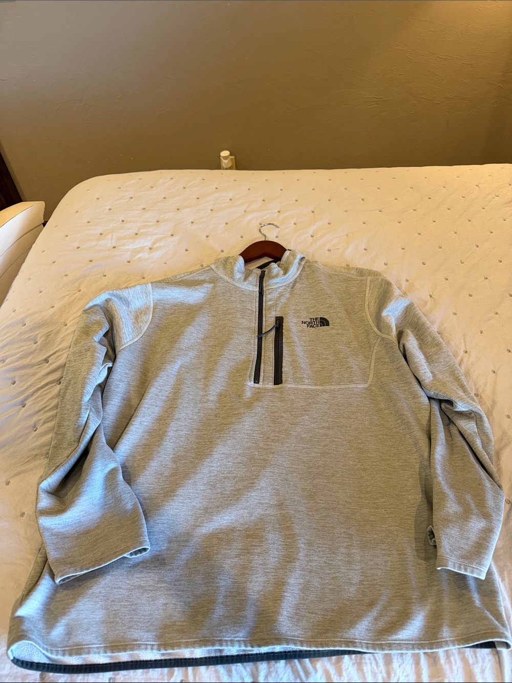 The North Face Men's Heather Gray Half-Zip Pullover